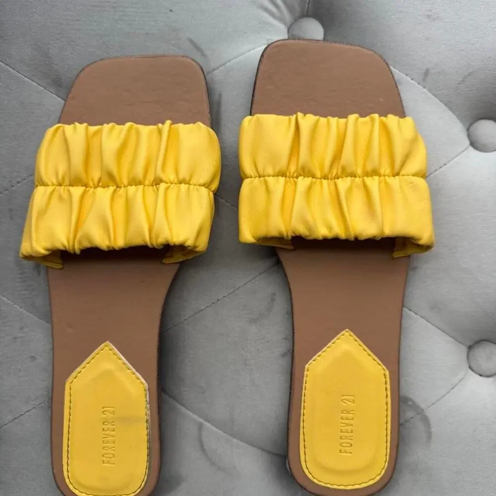 Forever 21 yellow sandals size
